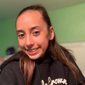 Meet your Posher, Ambar